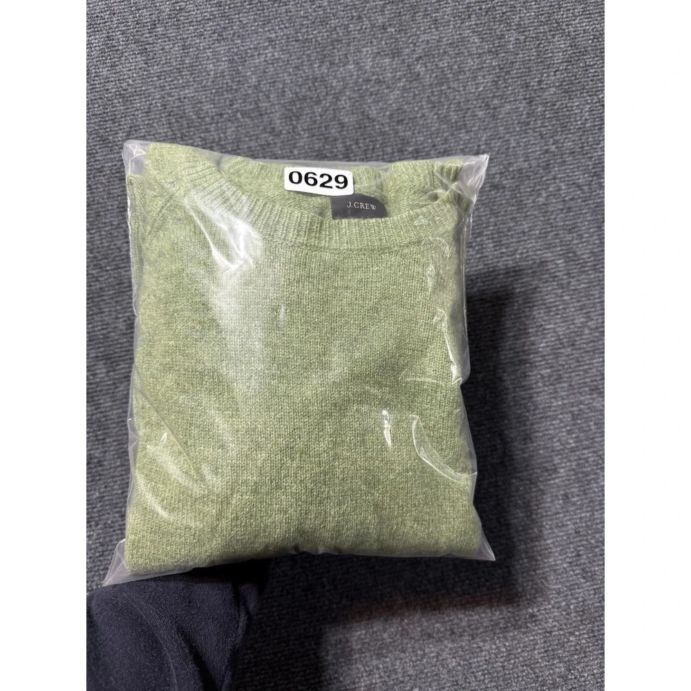 J.Crew Crewneck Sweater Mens Medium Green Excellent Lambswool Raglan 15676